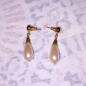 Vintage 80s  Pearl Shaped Gold Pierced Post Dangle Earrings